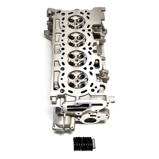 Cylinder Head with Valves, Gasket Set & Bolts for Nissan 1.2 DIG-T